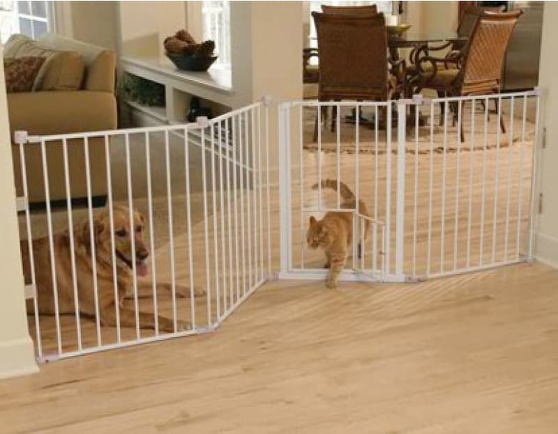 baby gate with cat hole
